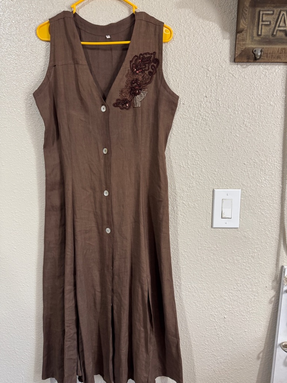 Puro Lino vintage sleeveless Button-Front Maxi Dress with Embroidered . Italy.